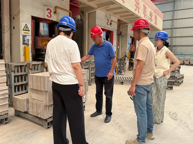 Azerbaijani Customers Visit KERUI Refractory Prduction Line