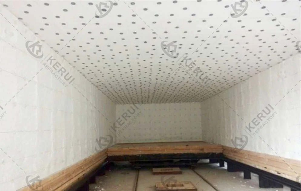 Installation-of-Ceramic-Fiber-Lining