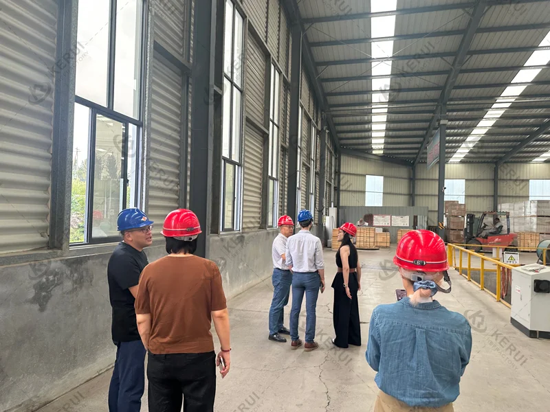 Italian Customers Visited KERUI Factory